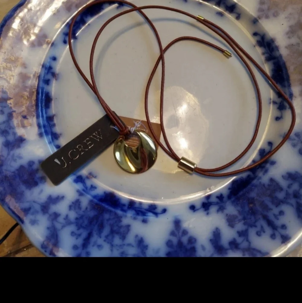 J.Crew Brown Leather & Gold Mirror Charm Necklace BNWT SO 1 LEFT! $70 - Picture 5 of 6